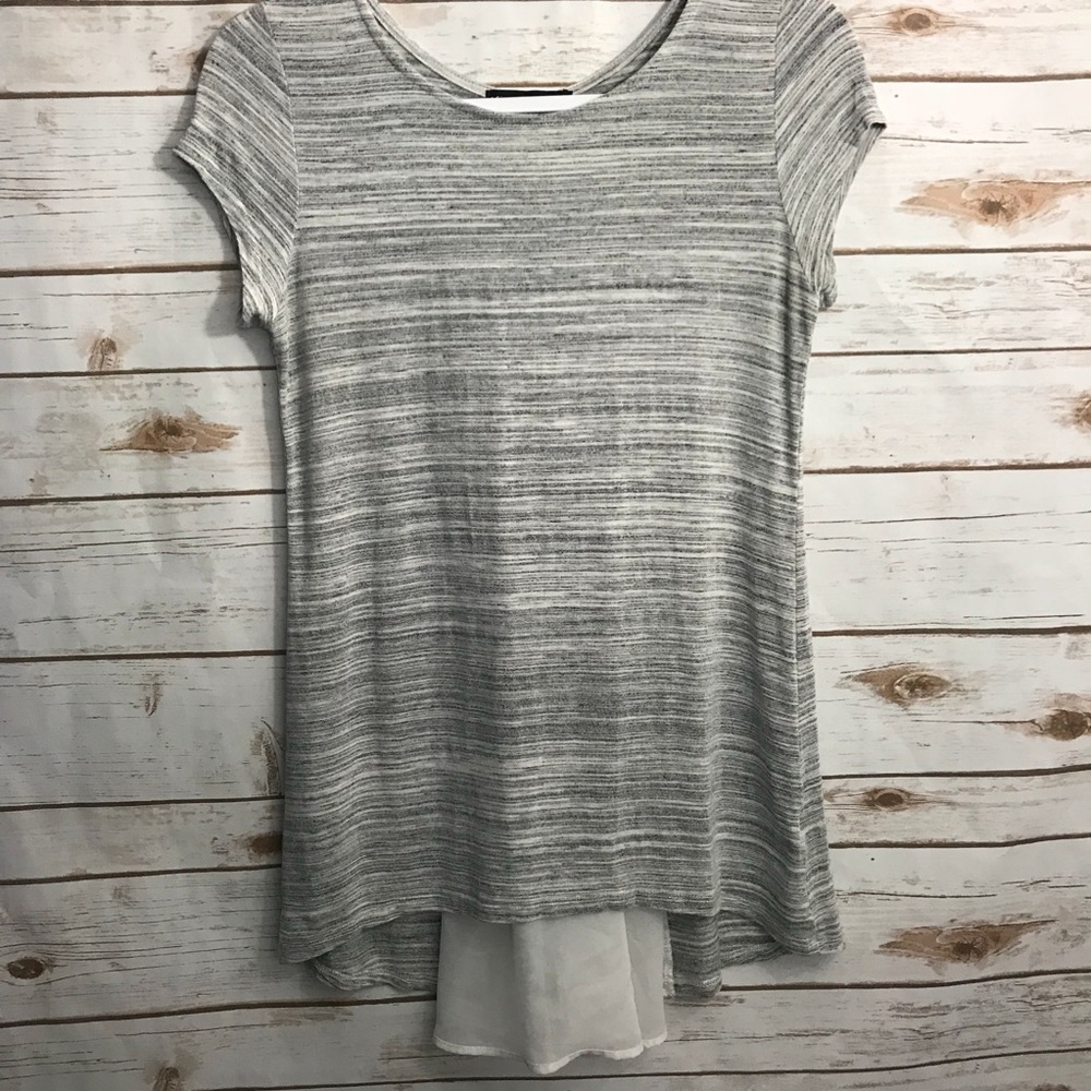 Kim and Cami Gray Chiffon Back Blouse